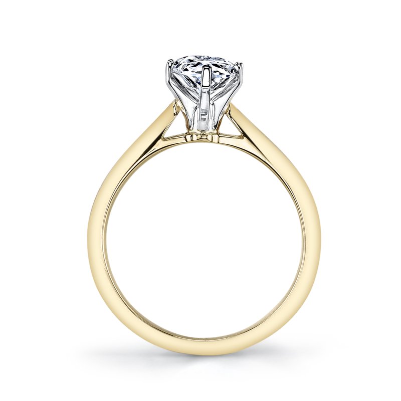 Two Tone Pearshape Solitaire