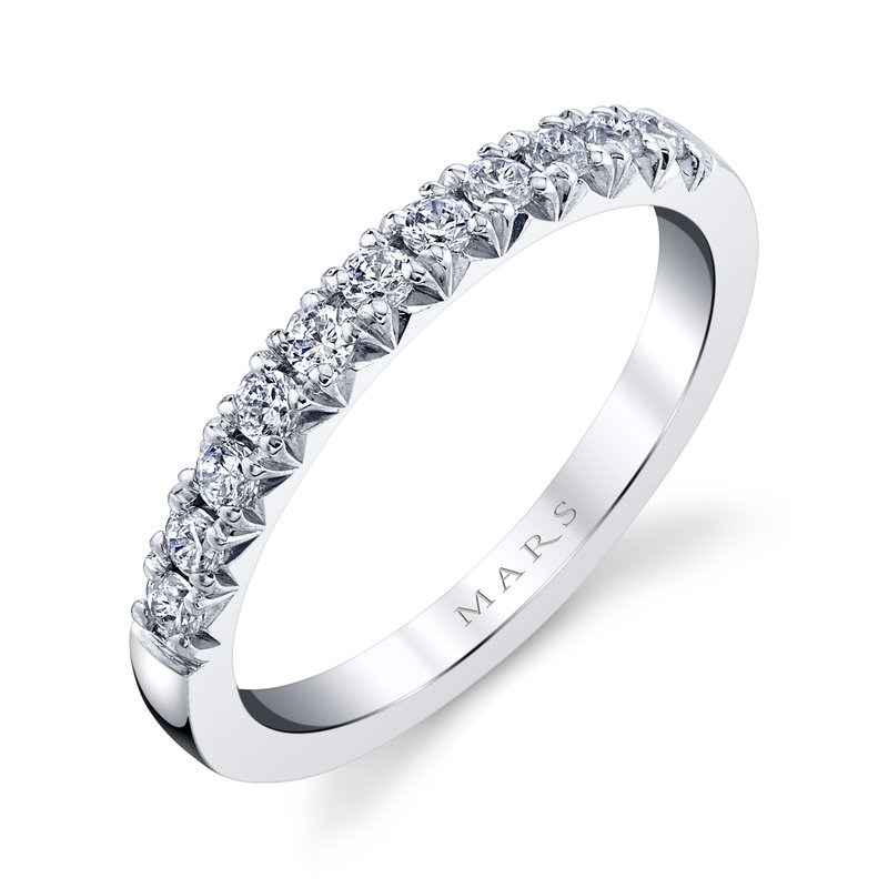 14k White Gold 0.33 CRT Fishtail Pave Ladies Band